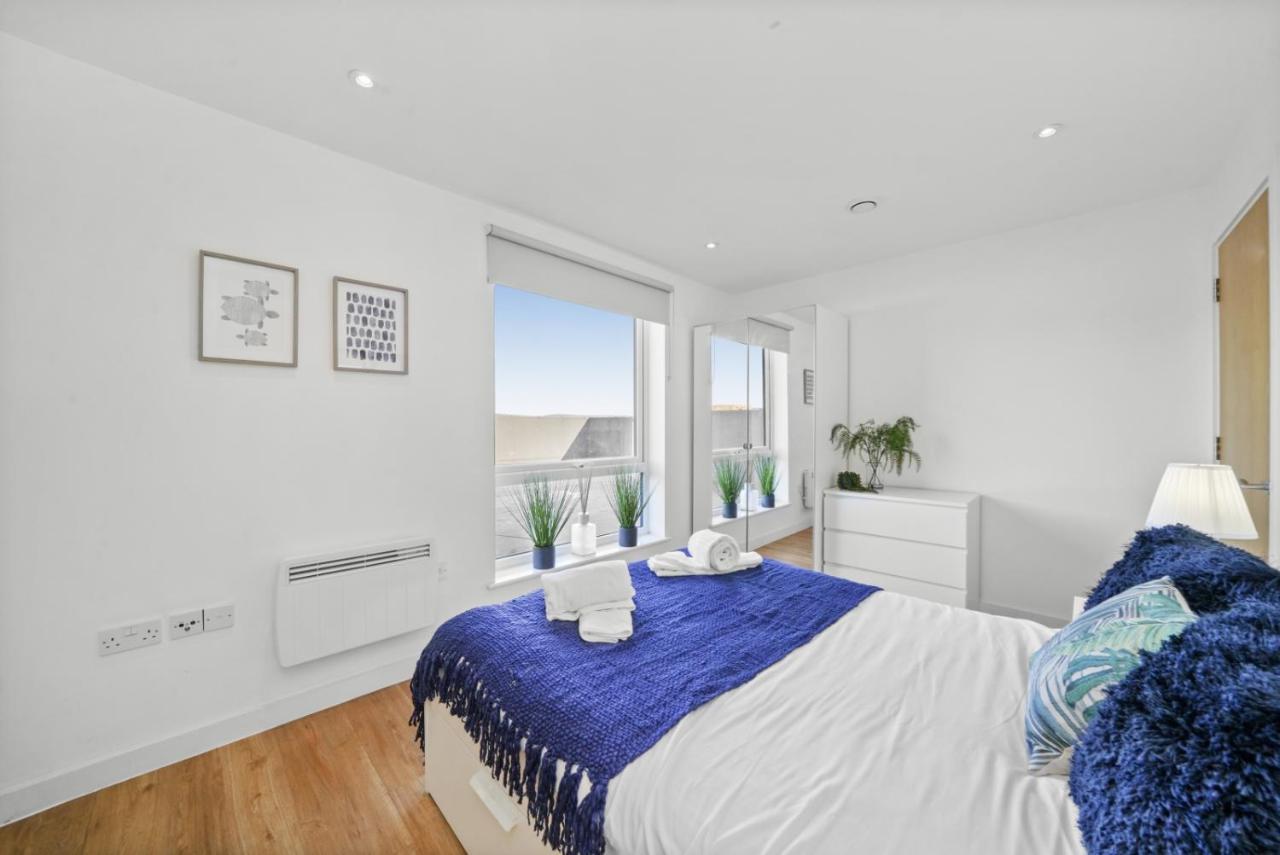Stunning City Centre Penthouse - Sleeps 10 - Parking Mánchester Exterior foto